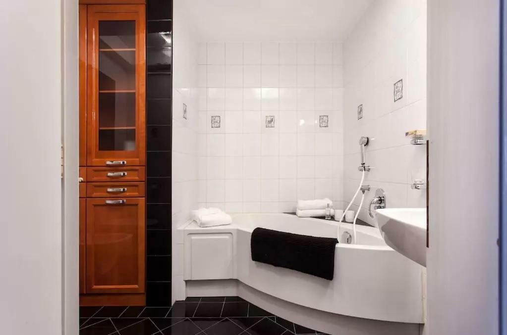 Apartament Center Marvel Lublana Zewnętrze zdjęcie